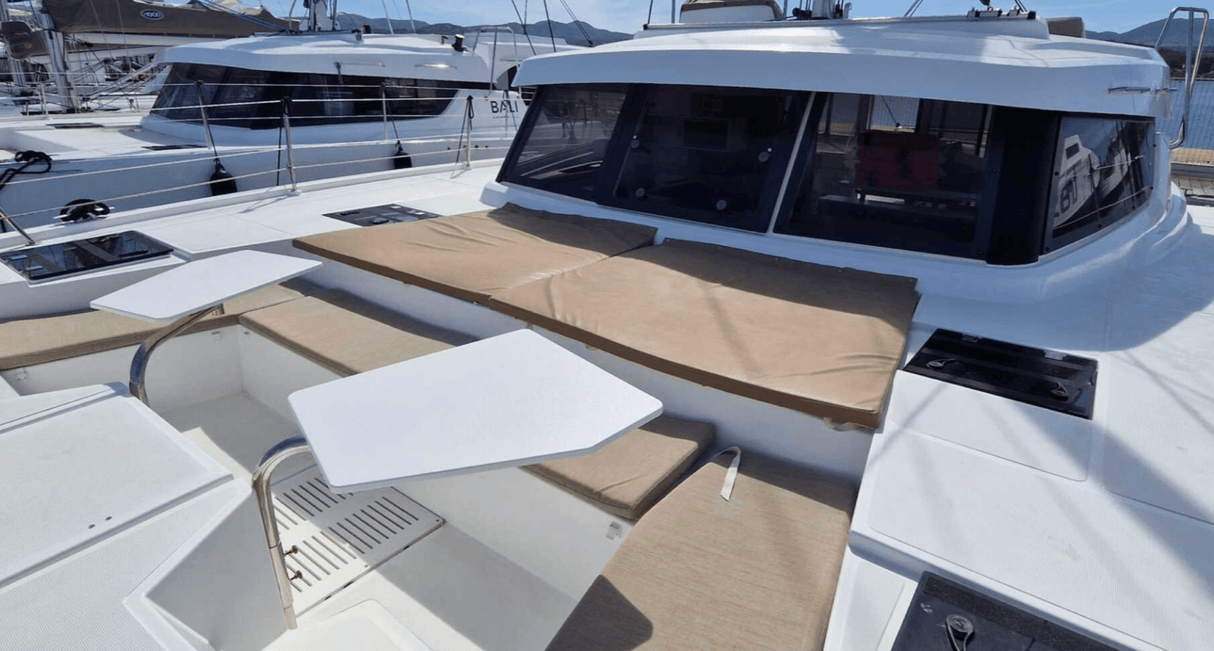 Verhuur Catamaran Bali Catspace — Ibiza
